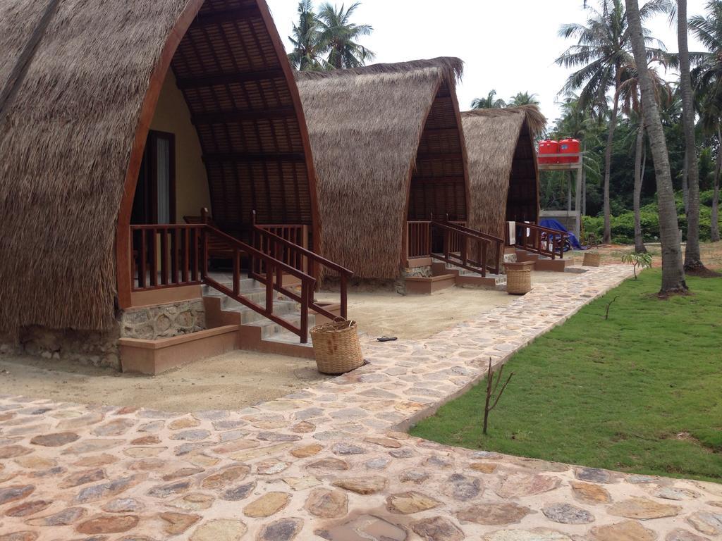 Hotel Karimun Lumbung Karimunjawa-Inseln Exterior foto
